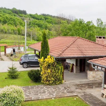 Feriehus Къща За Гости Младата Баба